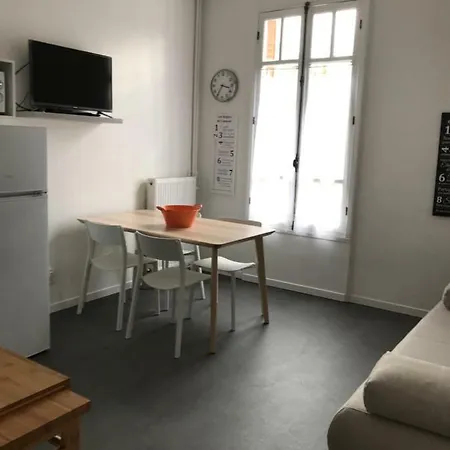 Maison Bernadette - Rez-de-chaussee Apartamento